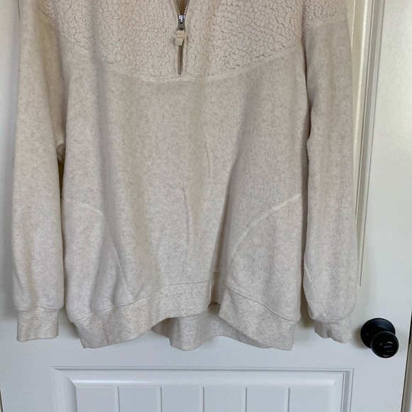 Aerie Womens‎ Cream Sherpa Fleece Quarter Zip Pullover Sweater Size Medium Cozy - Picture 4 of 13